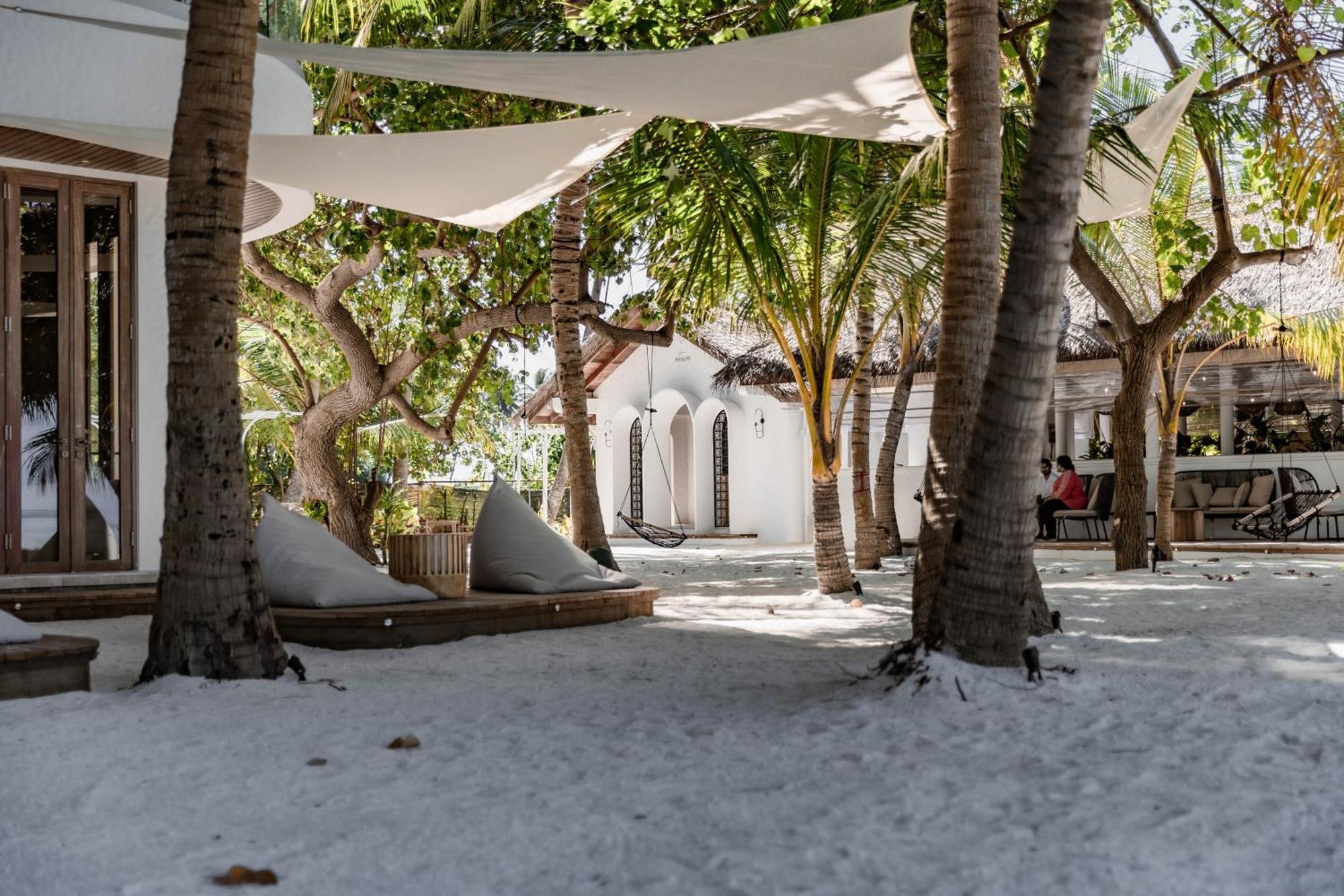 Stone Hotels Dhiffushi Esterno foto